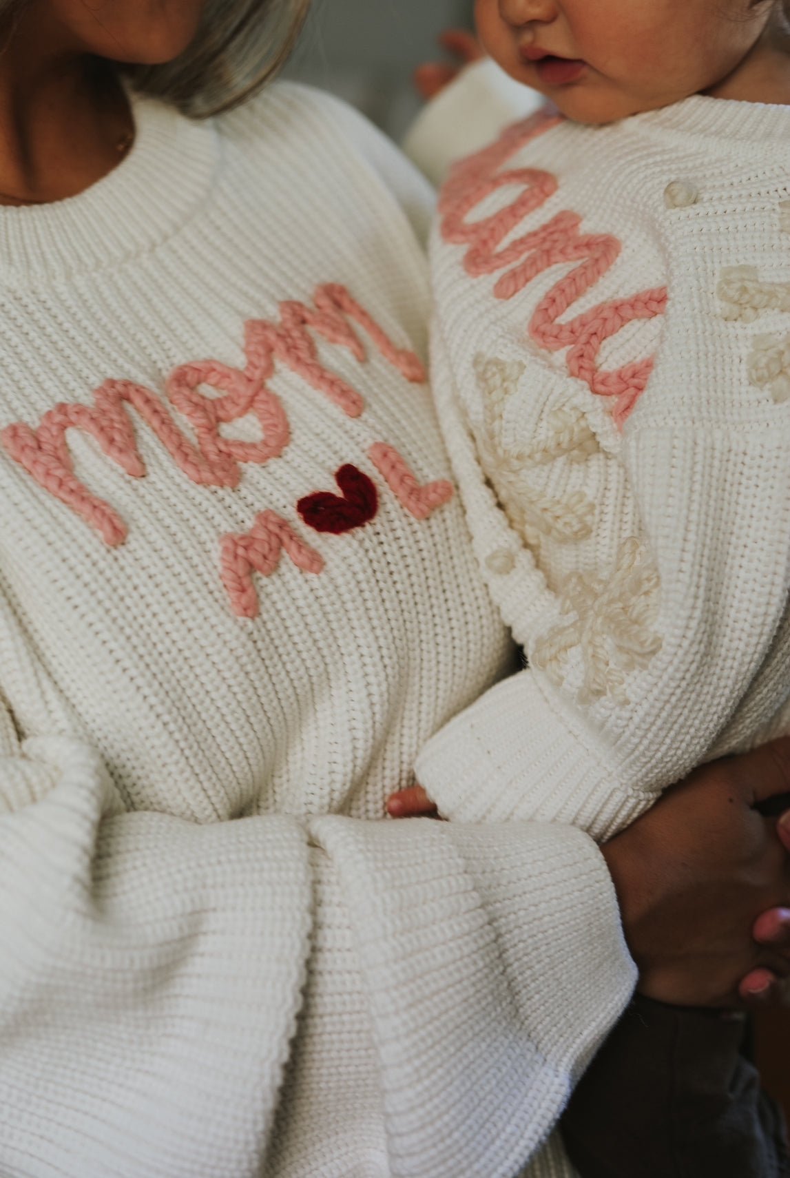 Personalized Embroidered Sweater | Off white |